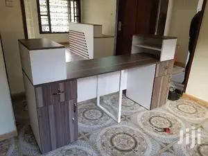 Modern Work Station/ Staff Desk