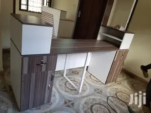 Modern Work Station/ Staff Desk