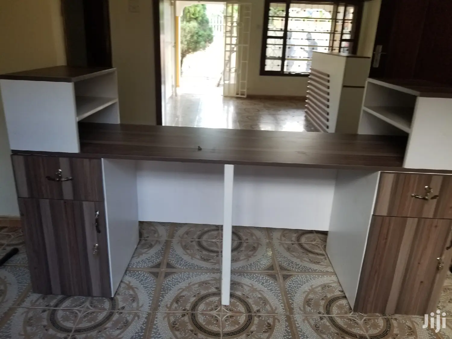 Modern Work Station/ Staff Desk