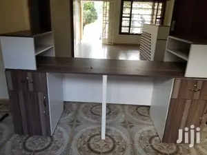 Modern Work Station/ Staff Desk