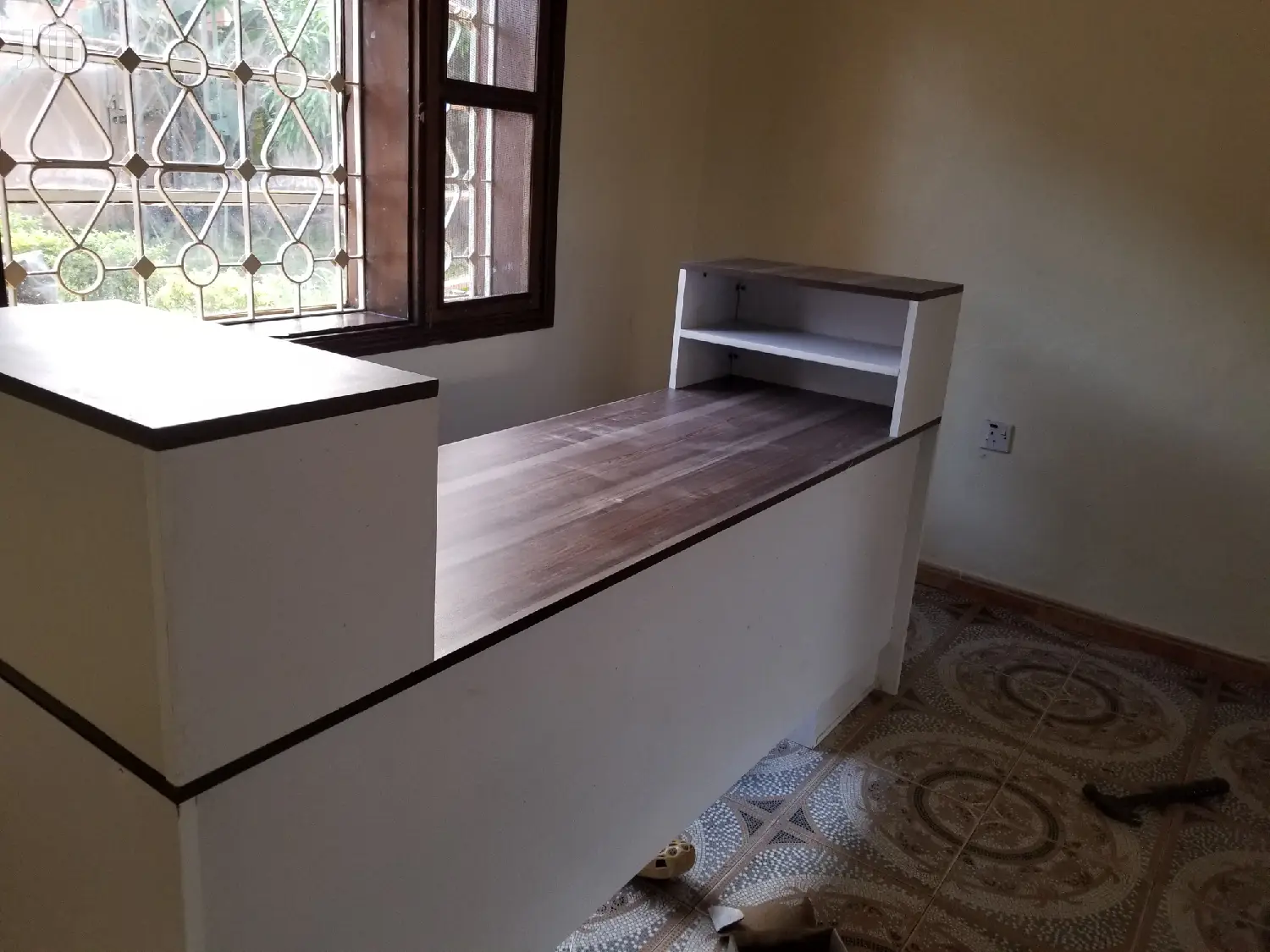 Modern Work Station/ Staff Desk