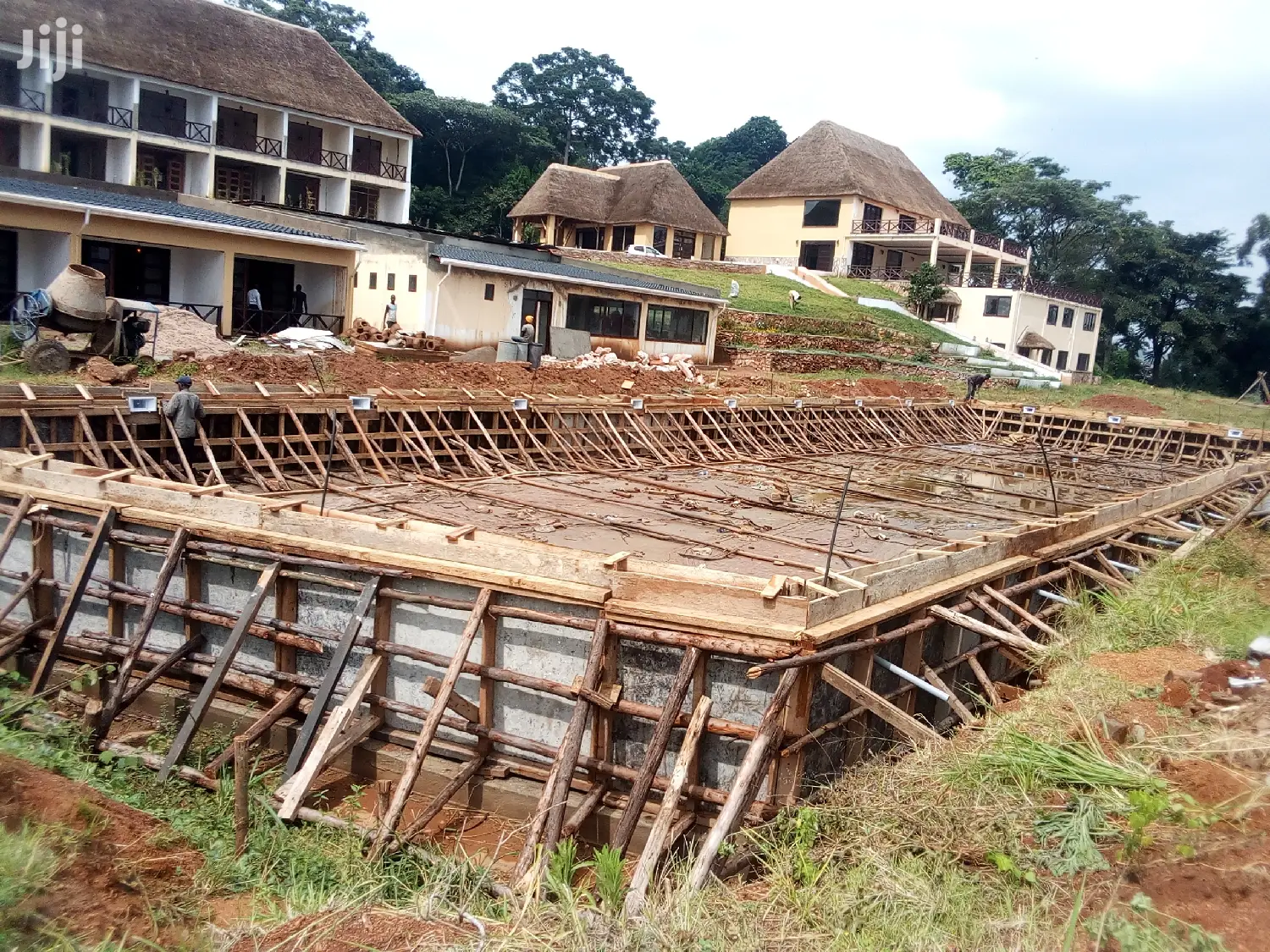 Swimming Pool Construction Services