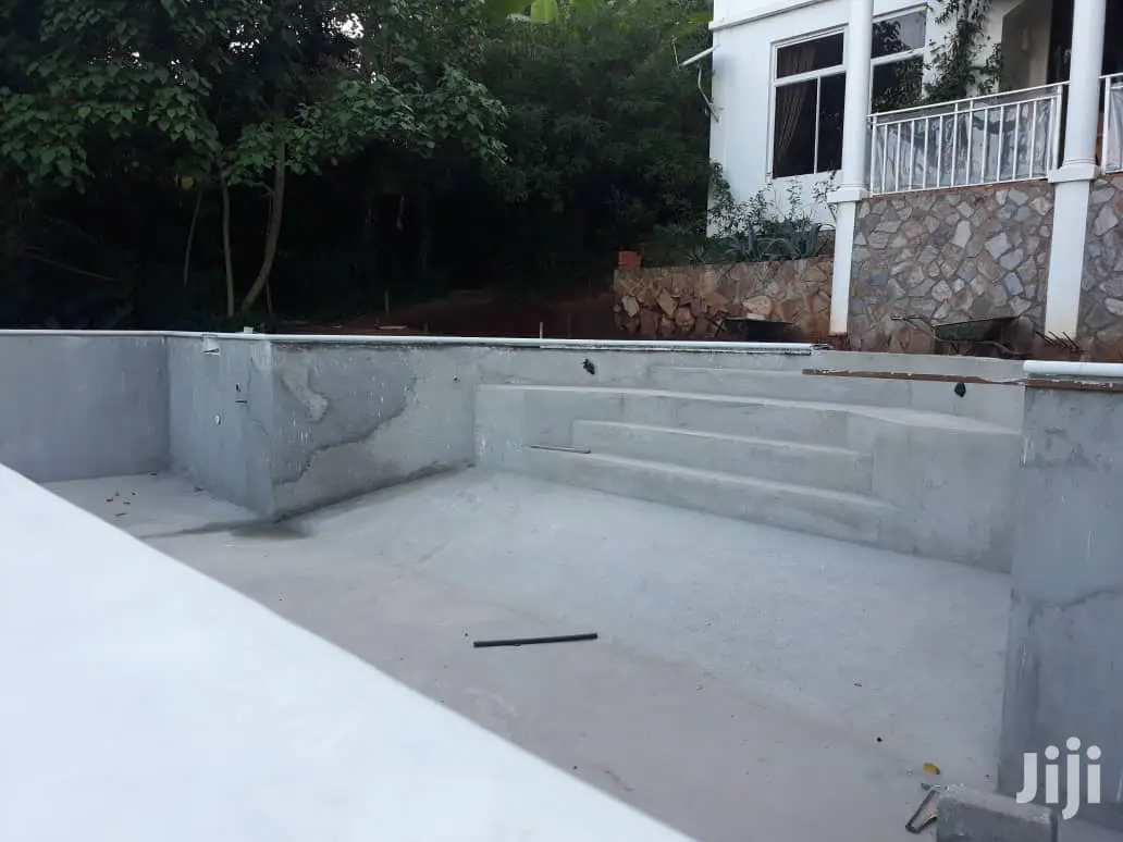 Swimming Pool Construction Services