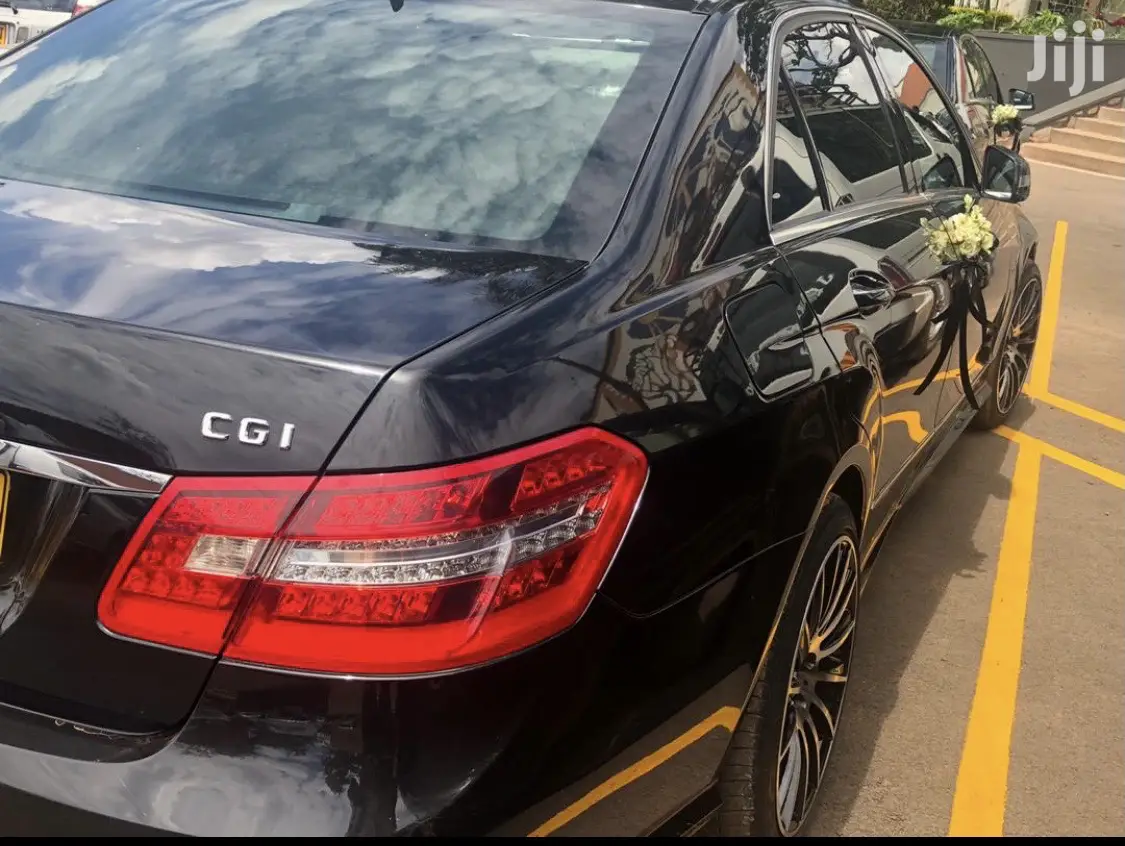 Mercedes Benzes for Hire