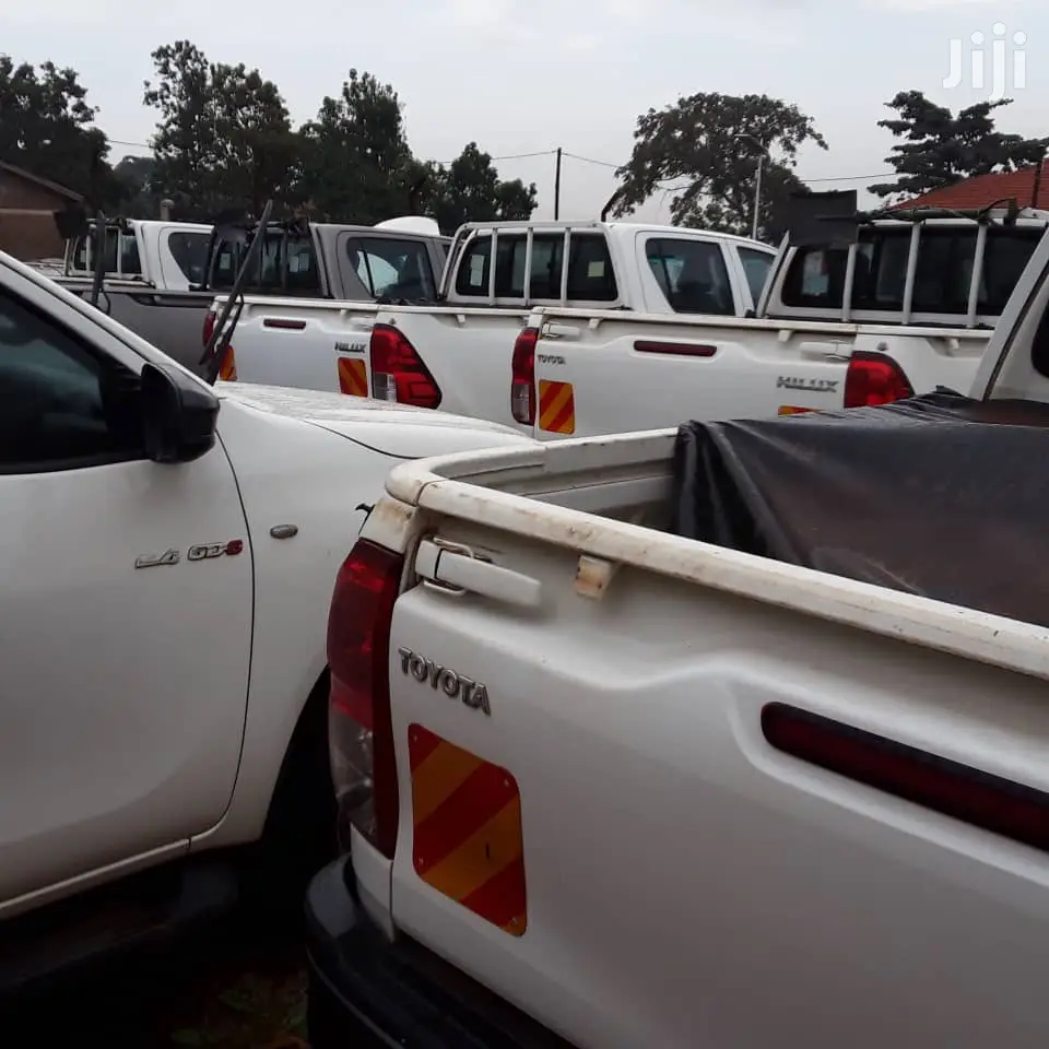 Toyota Double Cabin Pickups For Hire.