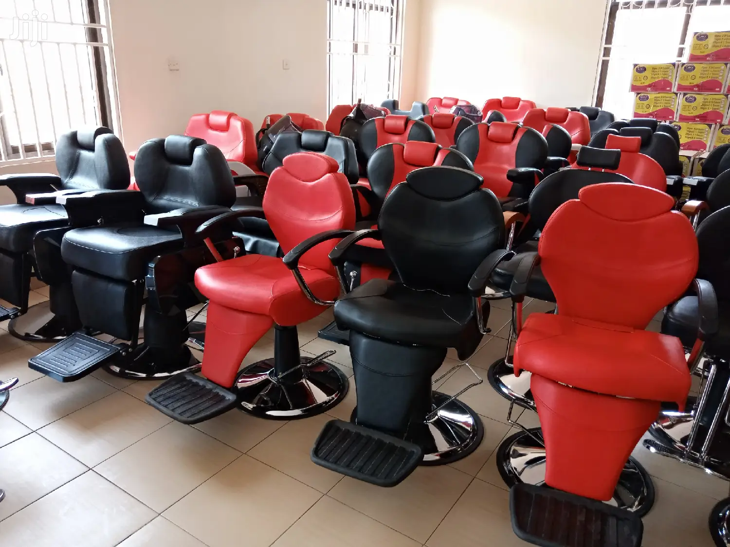 Medium Barber Chairs