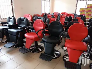 Medium Barber Chairs