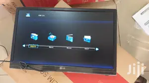 24 Inches Digital and Flat Screen Tv
