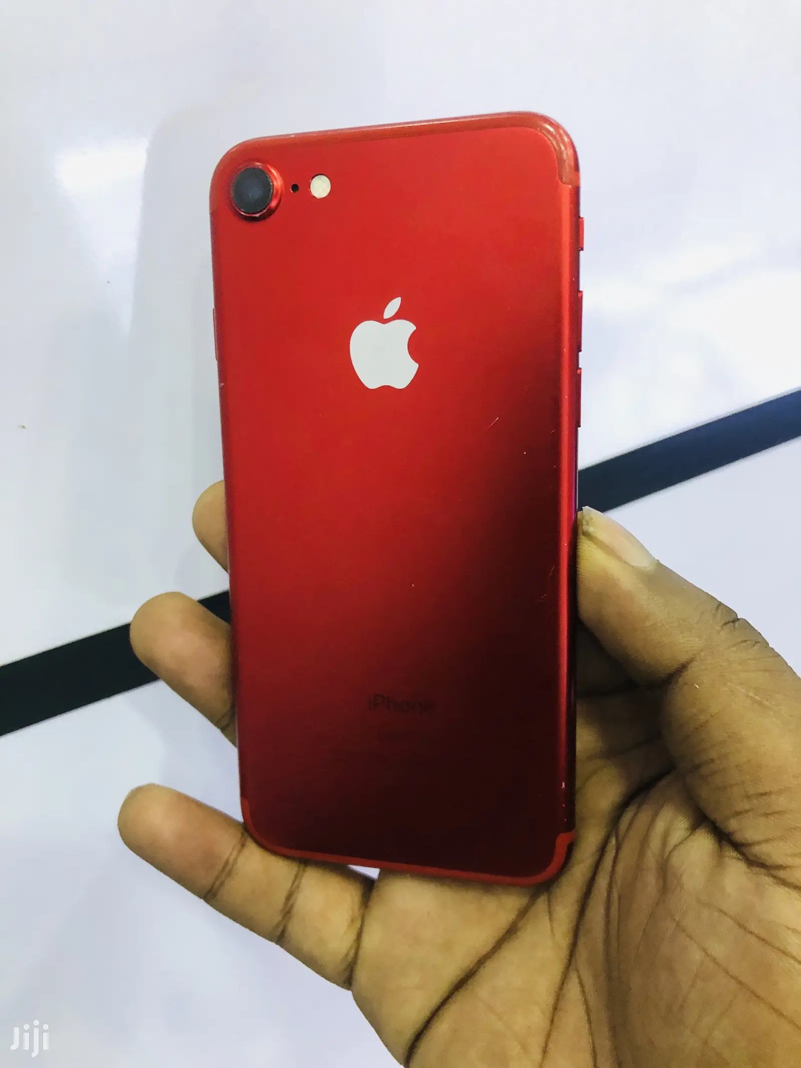 Apple iPhone 7 32 GB Red