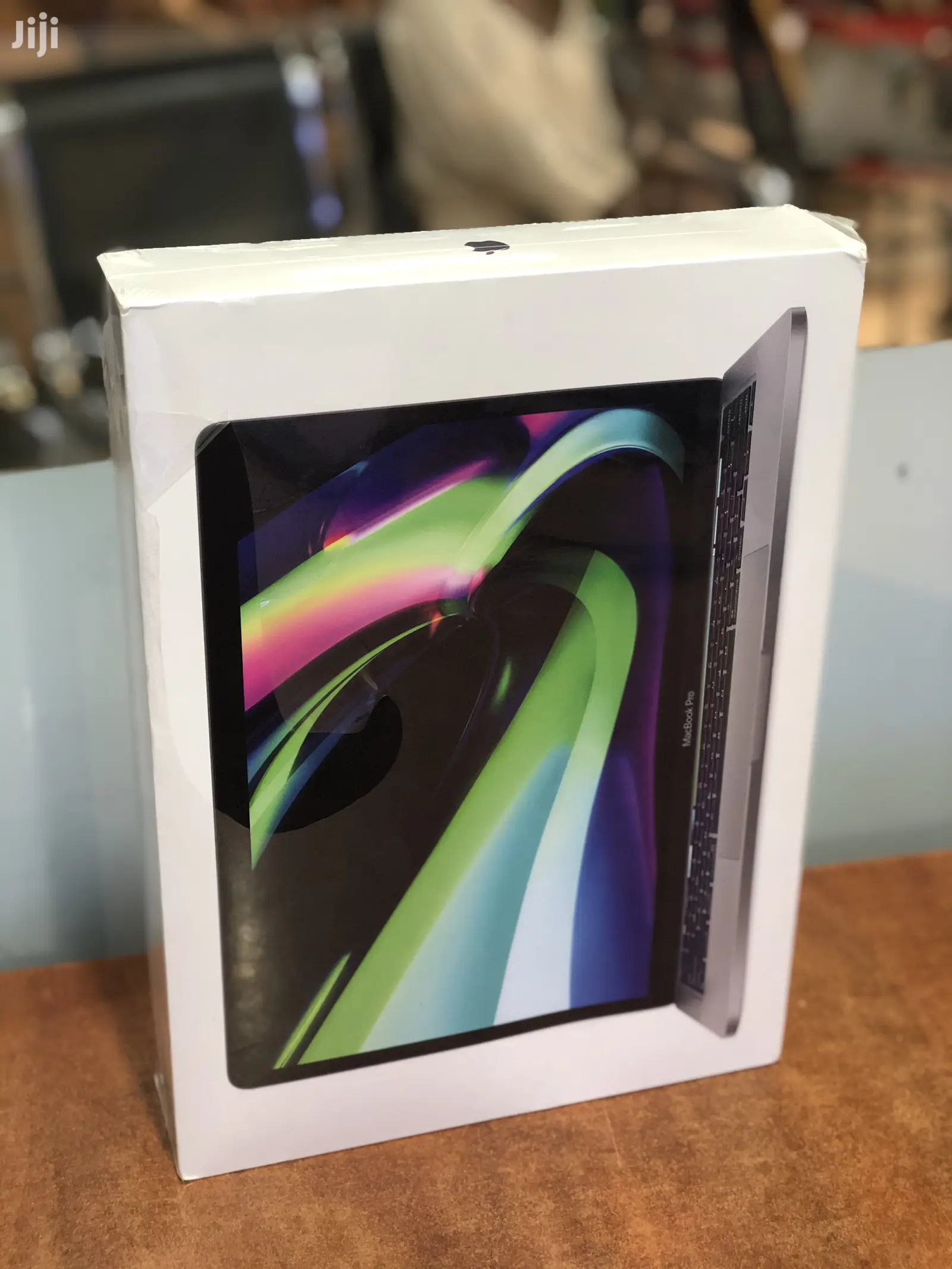 New Laptop Apple MacBook 2020 8GB Intel Core M SSD 256GB