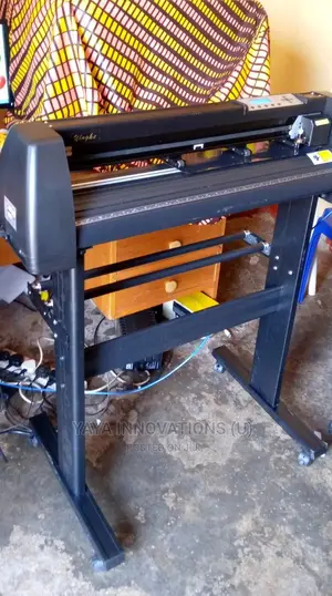 Automatic Cutting Plotter