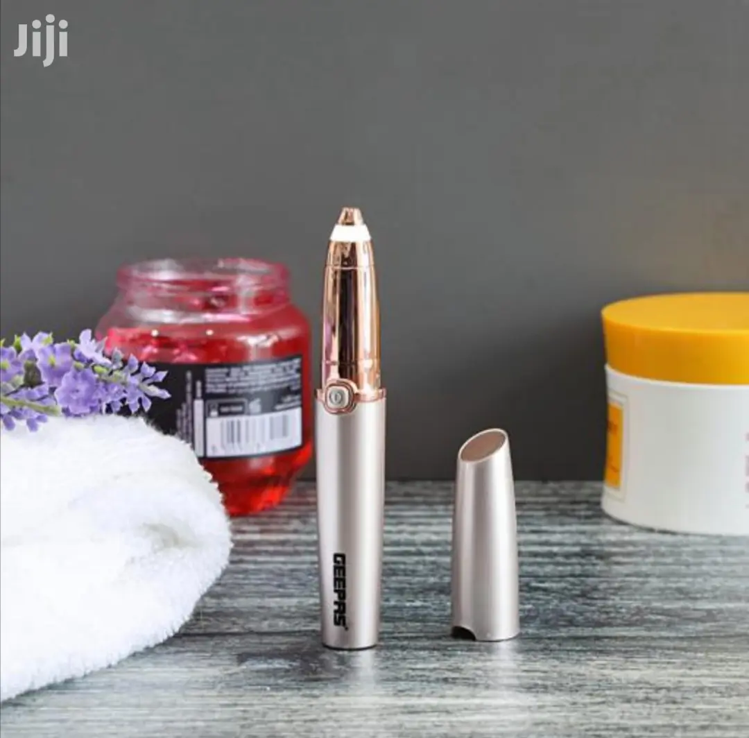 Geepas USB Rechargeable Eyebrow Trimmer