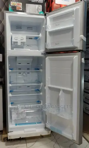 Hisense Fridge 295litres Double Door Silve in Color