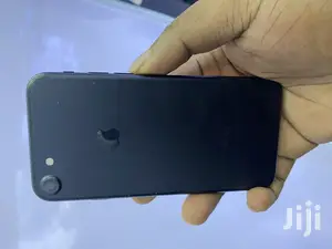 Apple iPhone 7 128 GB Black