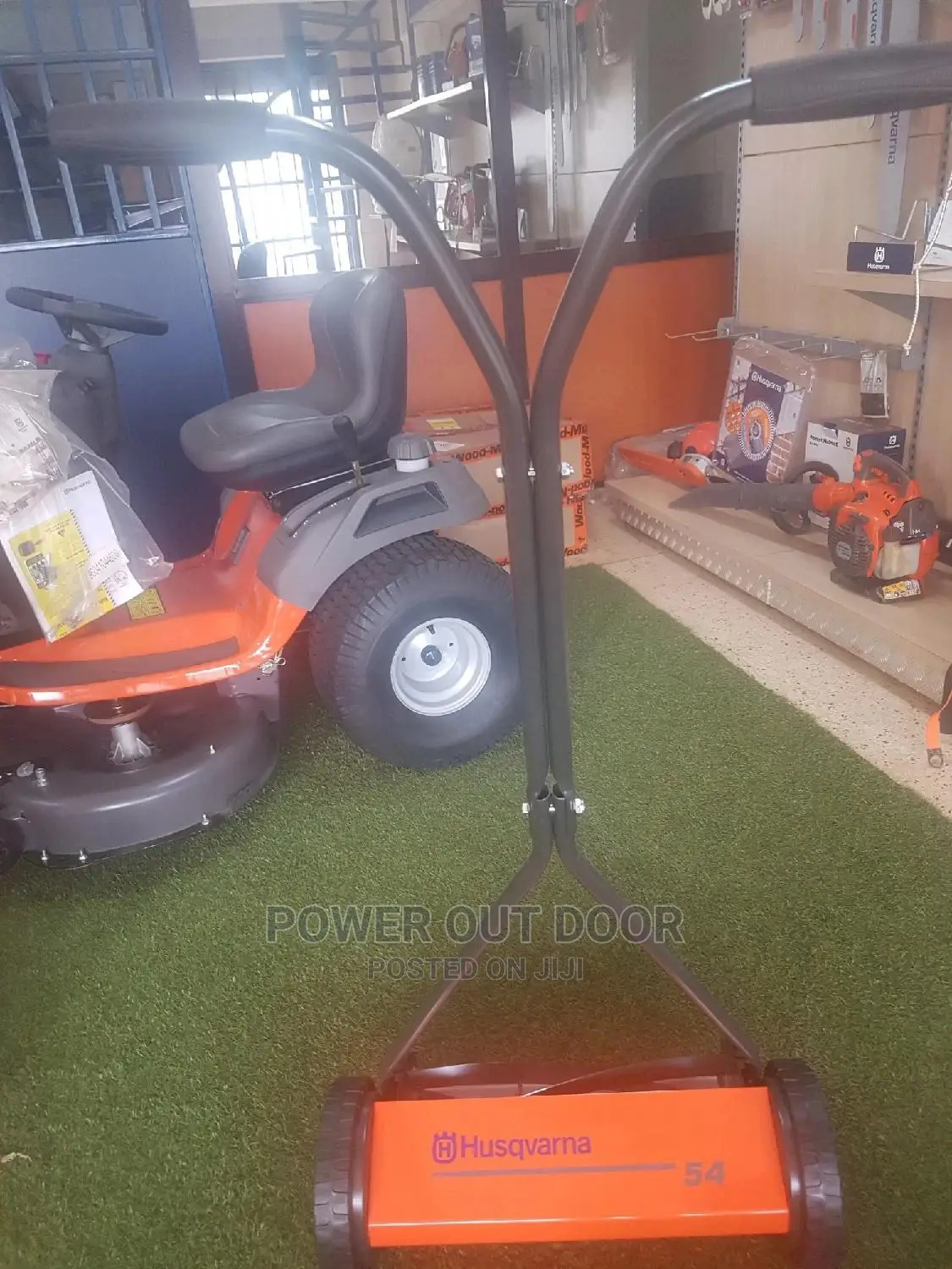 Husqvarnar Manual Pushmores / Manual Mowers