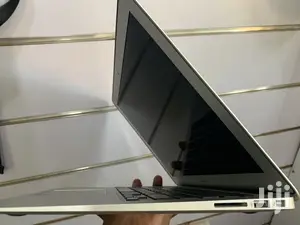 Laptop Apple MacBook Air 8GB Intel Core I5 SSD 128GB