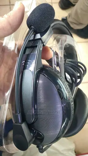 S-750 Wired Hdphone With Mic Music Headve Noise Cancelling