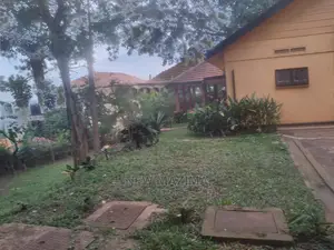 4bdrm Bungalow in Kizungu, Makindye for rent
