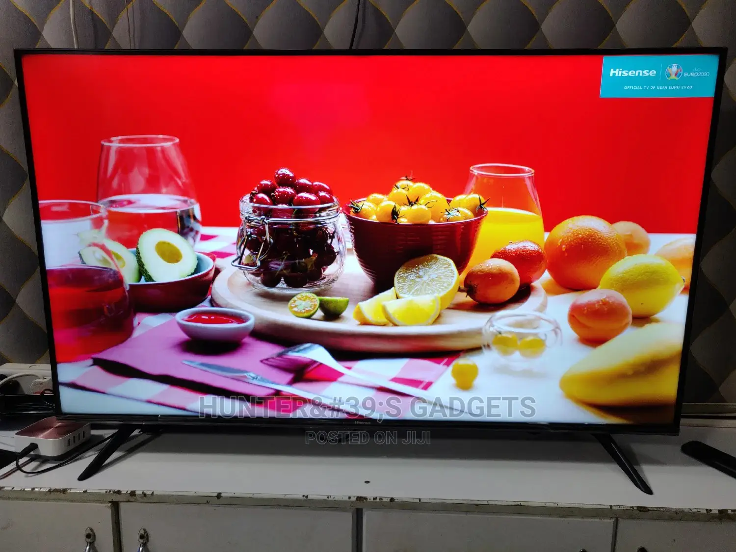 Hisense 50inches Frameless Smart Digital