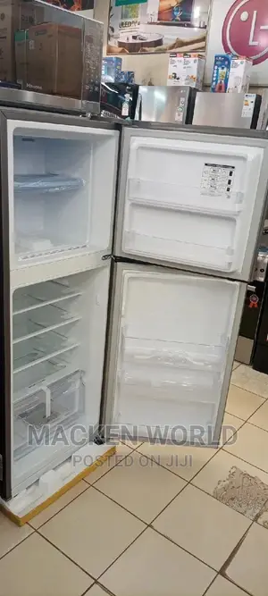 Rt26 Samsung Fridge New