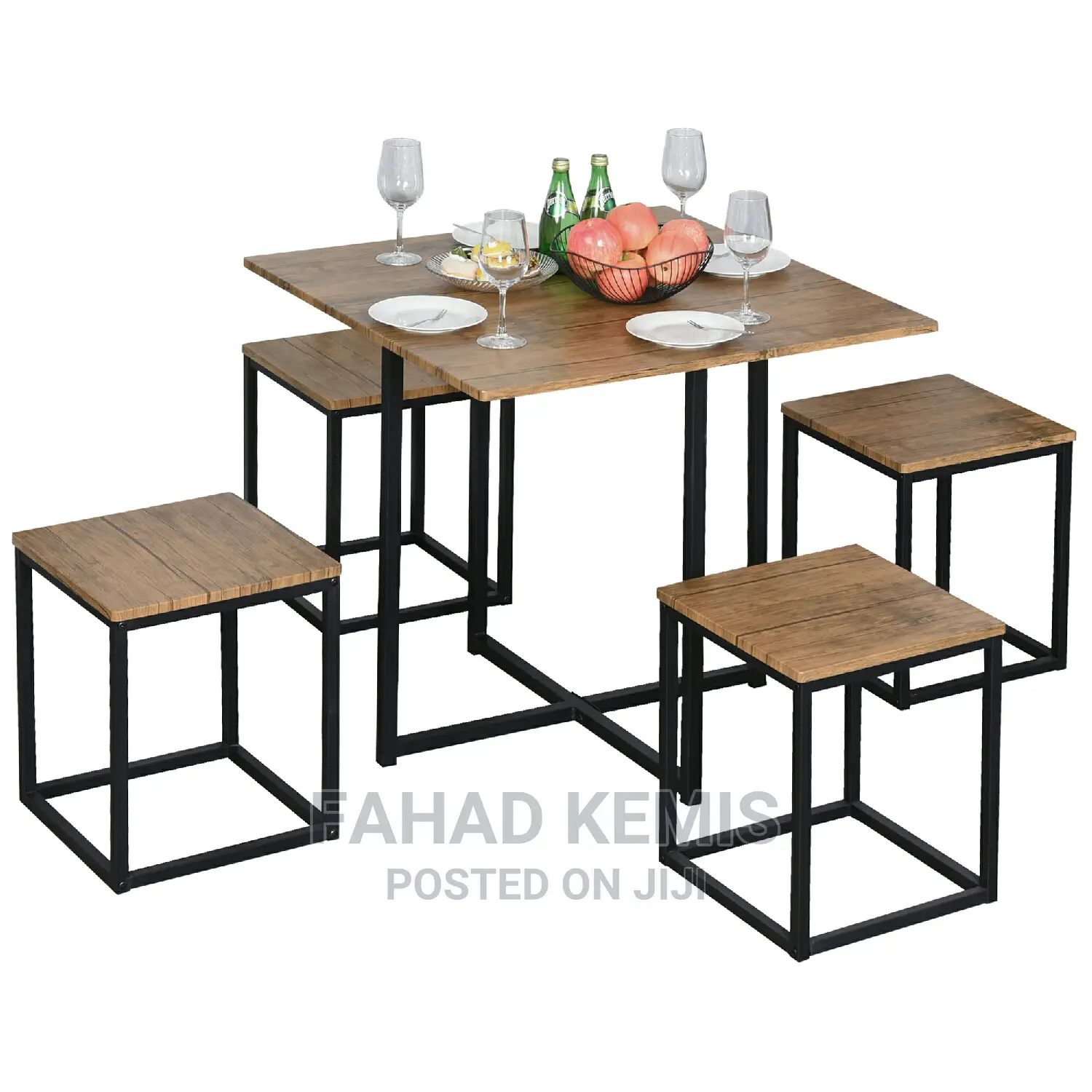 Dinnig Table