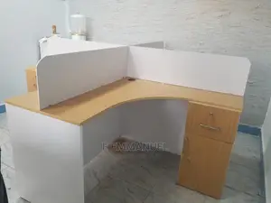 4 Seater Workstation