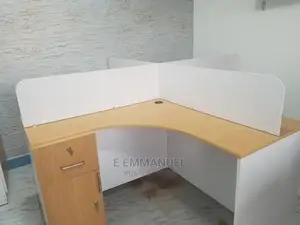4 Seater Workstation