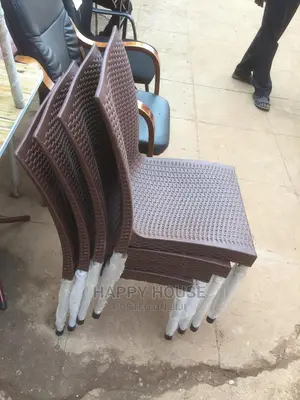 Plastic Chairs With Steel Stands