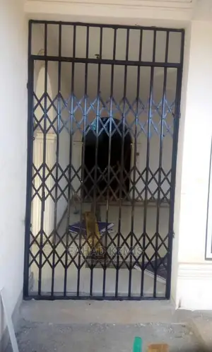 Collapsible Burglar Proof