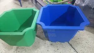 Plastic Flower Pots Square