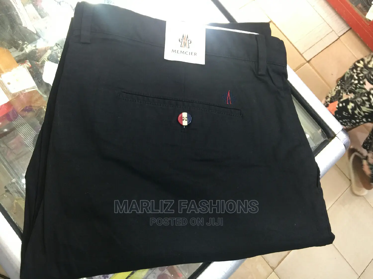 Men's Khaki Trousers Both Soft and Hard
