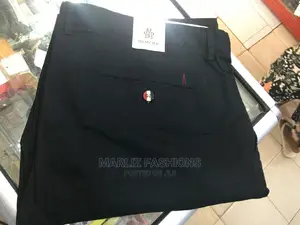Men's Khaki Trousers Both Soft and Hard