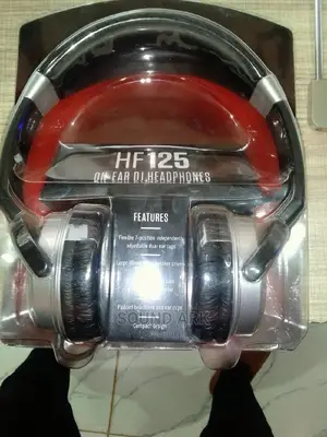 Numark HF 125