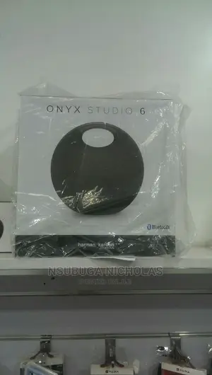 Onyx Studio 6