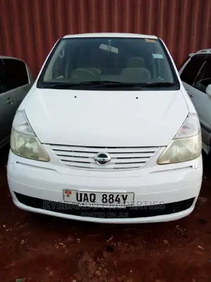 Nissan Serena 2002 White