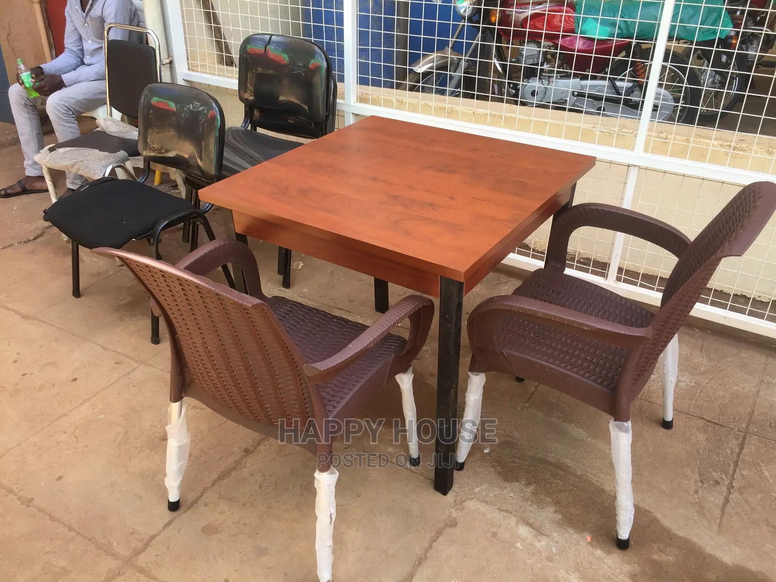 Set Of Wooden Table With Plastic Chairs