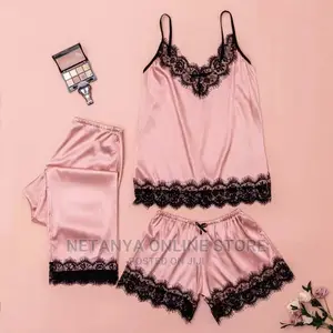 3pcs Ladies Sleep Wear Set.