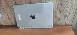 Apple iPad Pro 9.7 (2016) 128 GB White