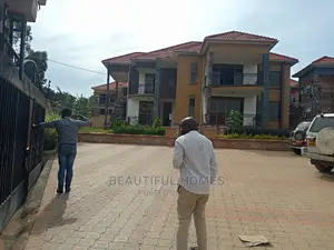 Kiwatule Seven Bedrooms Upscale Mansion on Sale