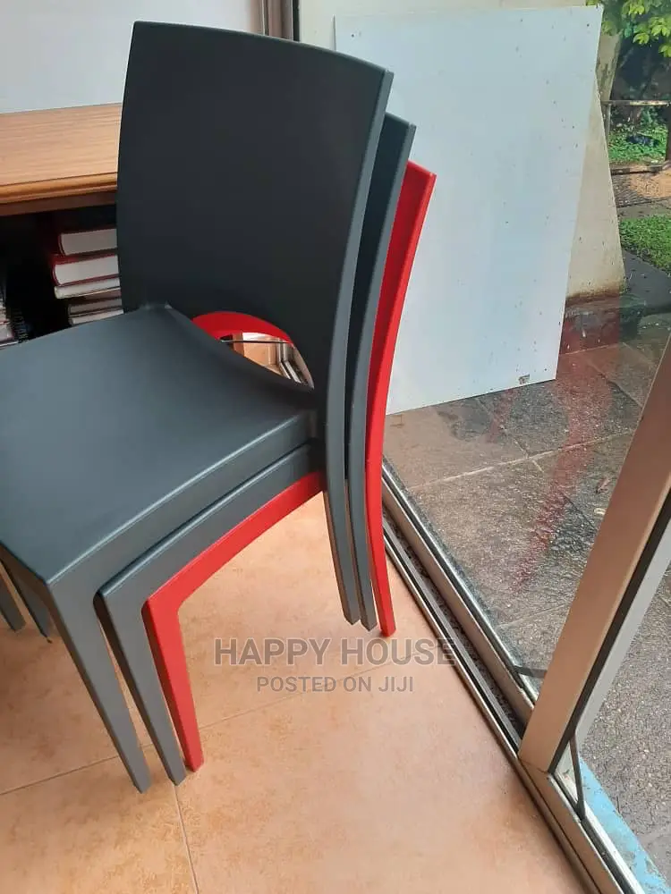 Heavy Duty Plastic Chairs