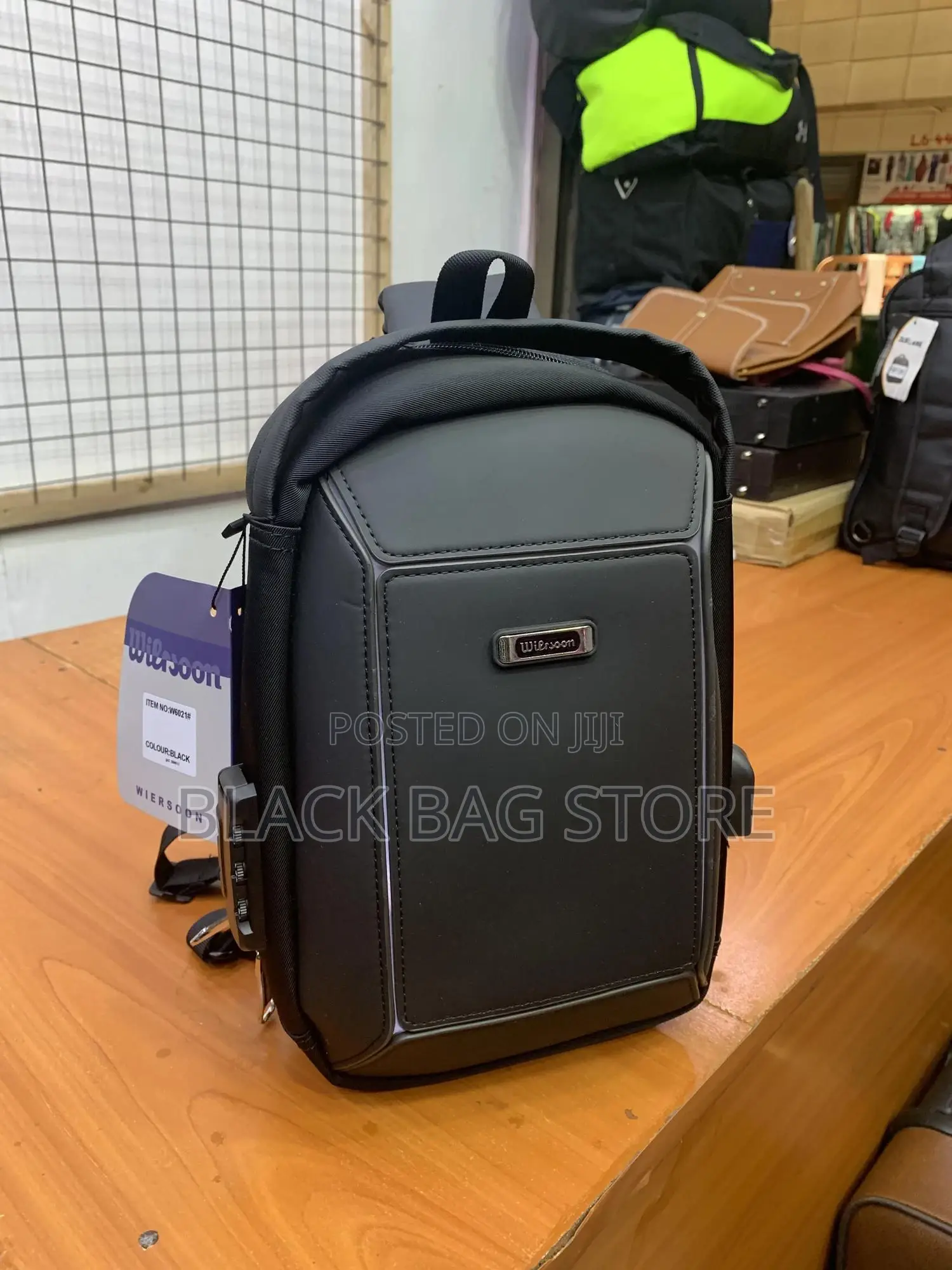 Original Chest Bag With Lock USB Port