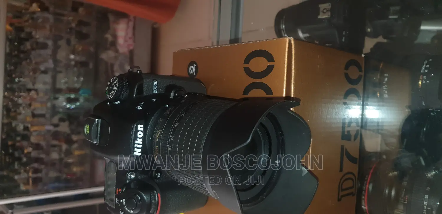 Nikon D7500