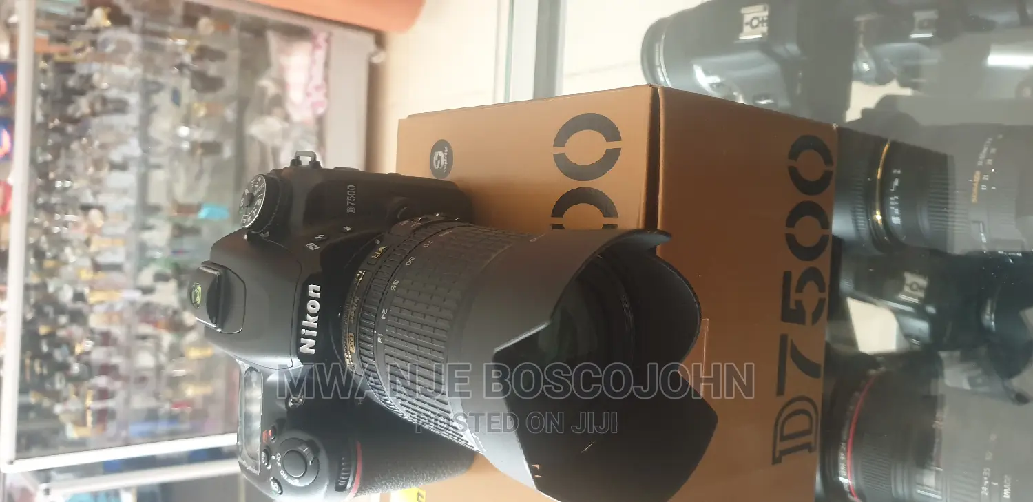 Nikon D7500
