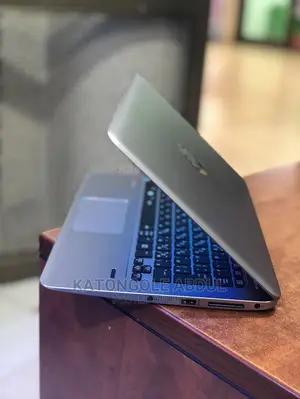 New Laptop HP EliteBook 1030 8GB Intel Core I5 SSD 256GB