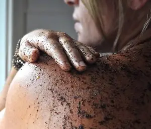 Rich Bubble Exfoliating COFFEE Scrub