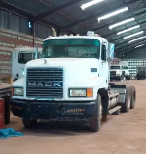 Mack Ch613 Truck 1999