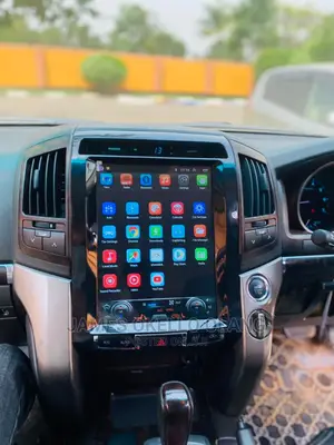 V8 Prado Car Radio Android Tesla