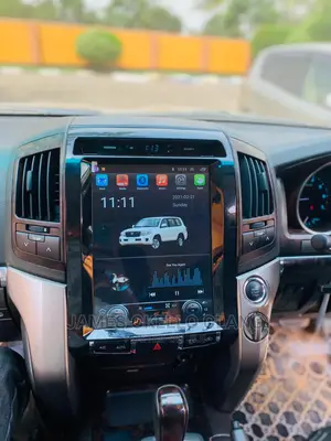 V8 Prado Car Radio Android Tesla