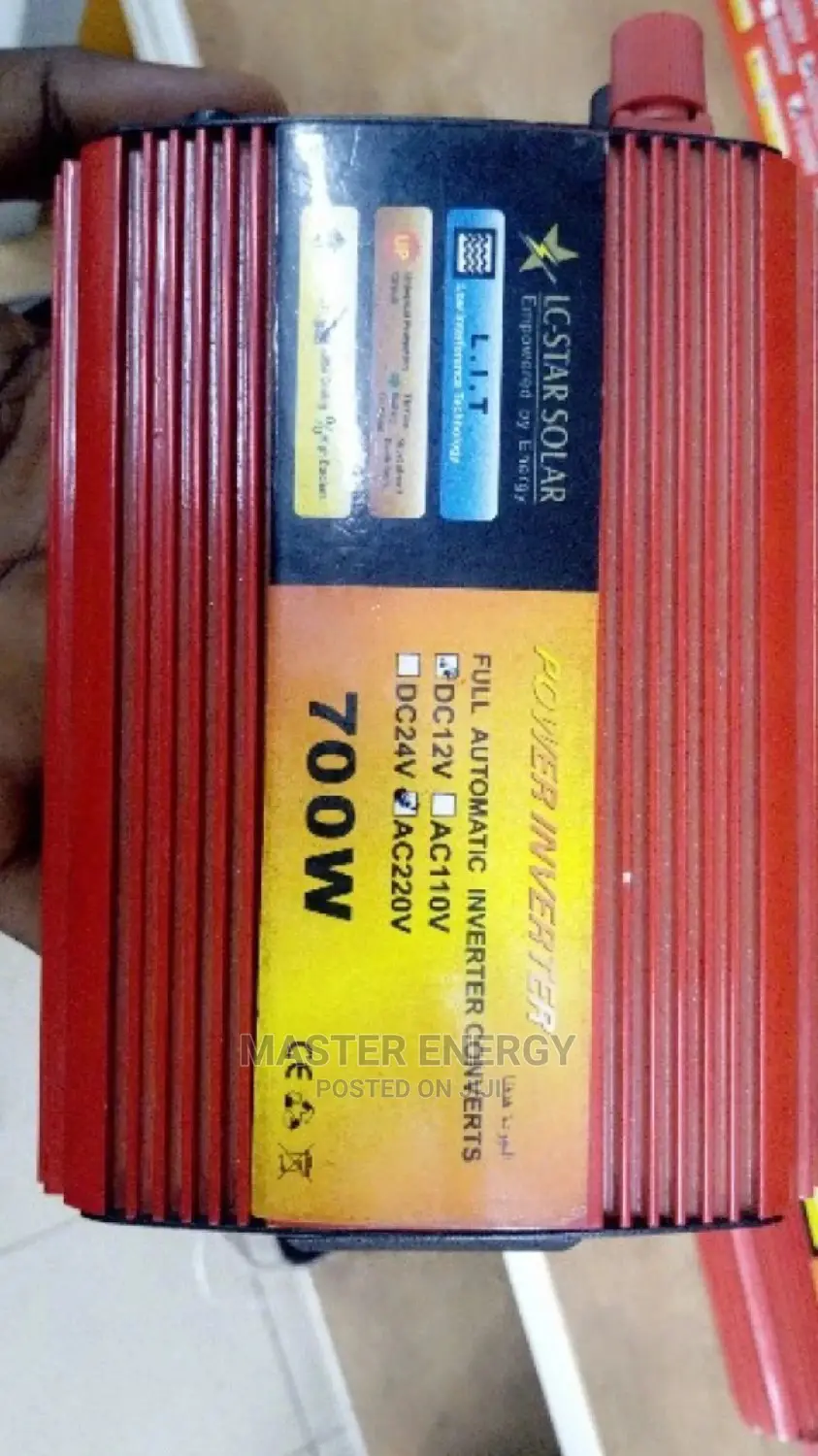700W Power Inverter