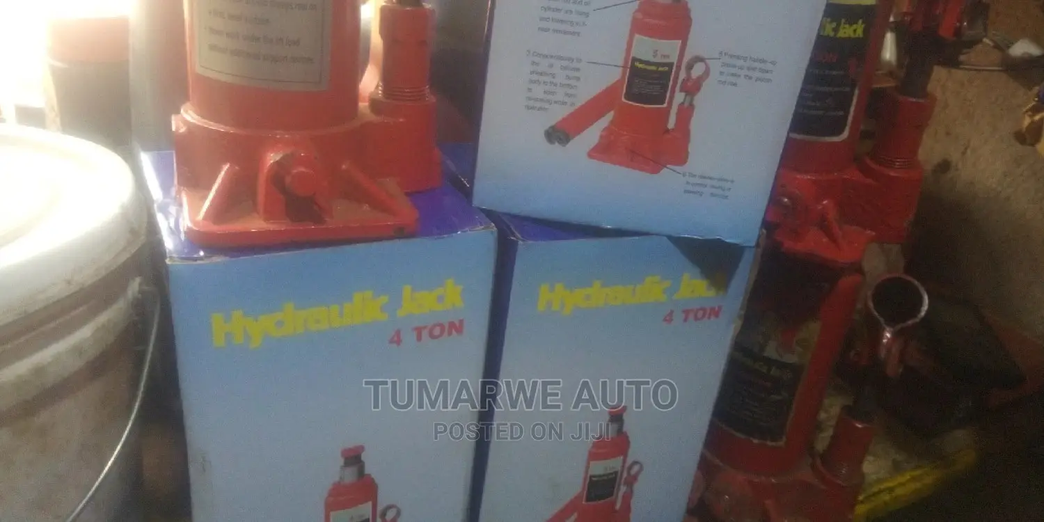 Car Jacks Red